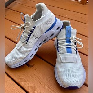 OnCloud womens 10.5 lavender/white.